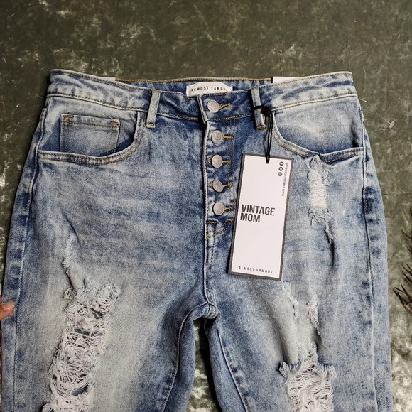 Almost Famous Vintage Mom Jeans - Picture 2 of 7